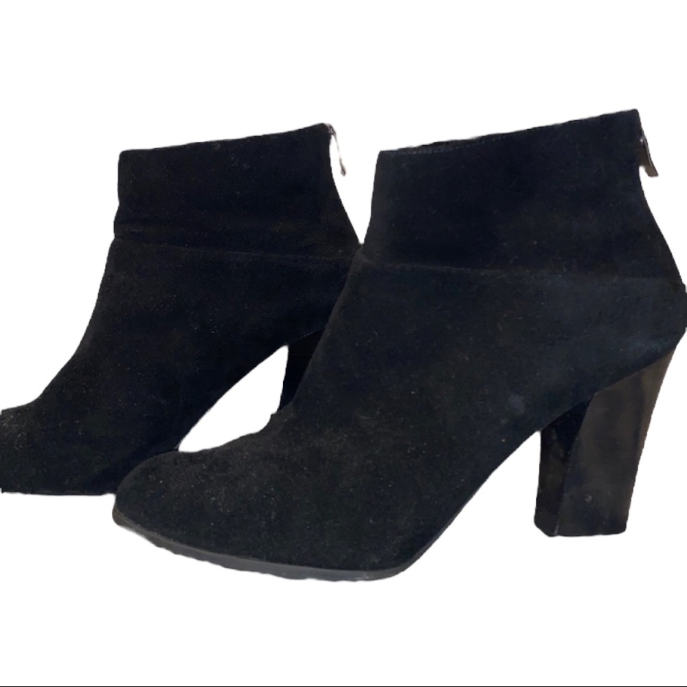 High heeled booties